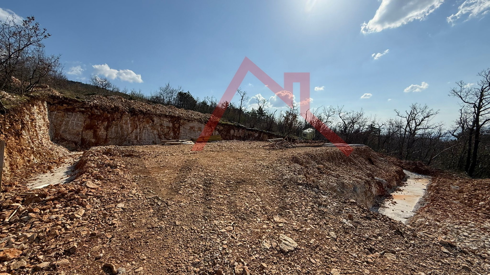 CRIKVENICA &ndash; Baugrundst&uuml;ck mit begonnenem Bau