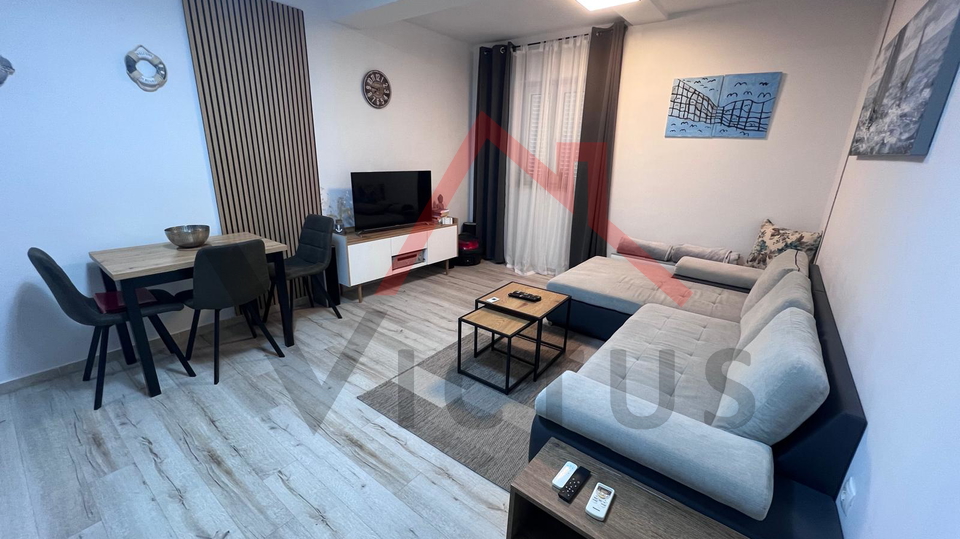 DRAMALJ &ndash; Adaptierte Wohnung mit Terrasse