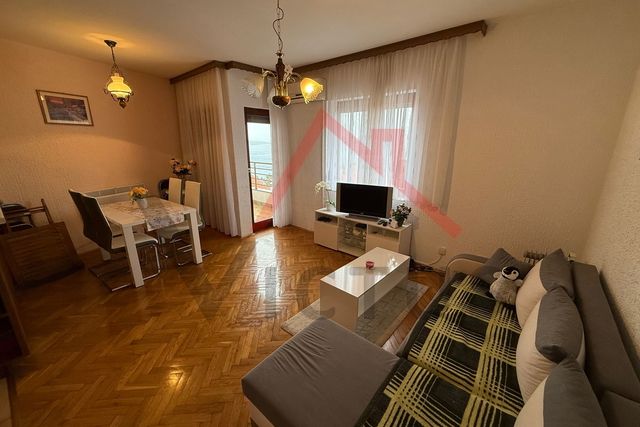 CRIKVENICA - 1S+DB, stan s pogledom na more, 50 m2