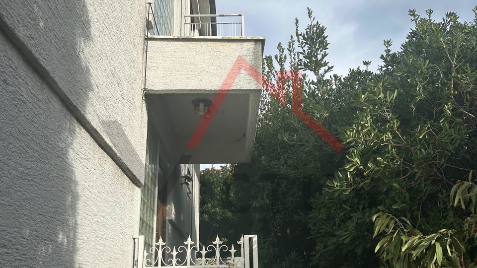 CRIKVENICA - Ku&cacute;a za investiciju