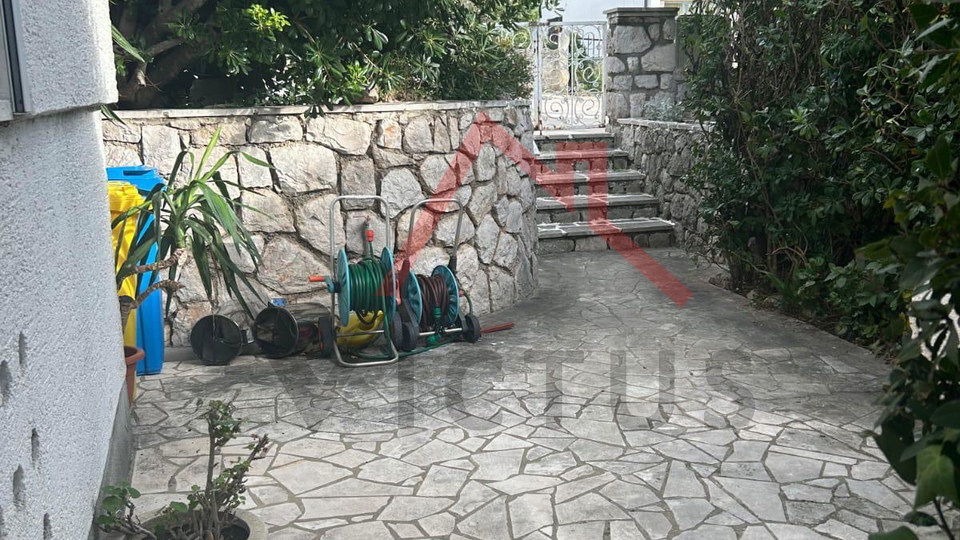 CRIKVENICA - Ku&cacute;a za investiciju