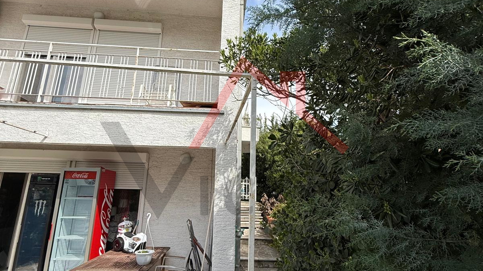 CRIKVENICA - Ku&cacute;a za investiciju