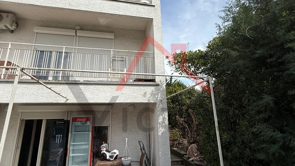 CRIKVENICA - Ku&cacute;a za investiciju