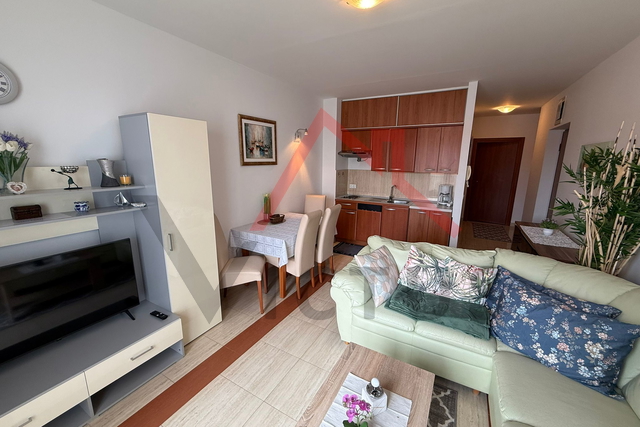 SELCE - Apartman s prostranom terasom, 40 m od mora