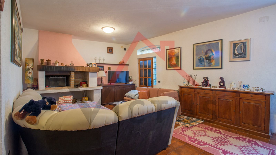 CRIKVENICA - Stone house with yard and garage