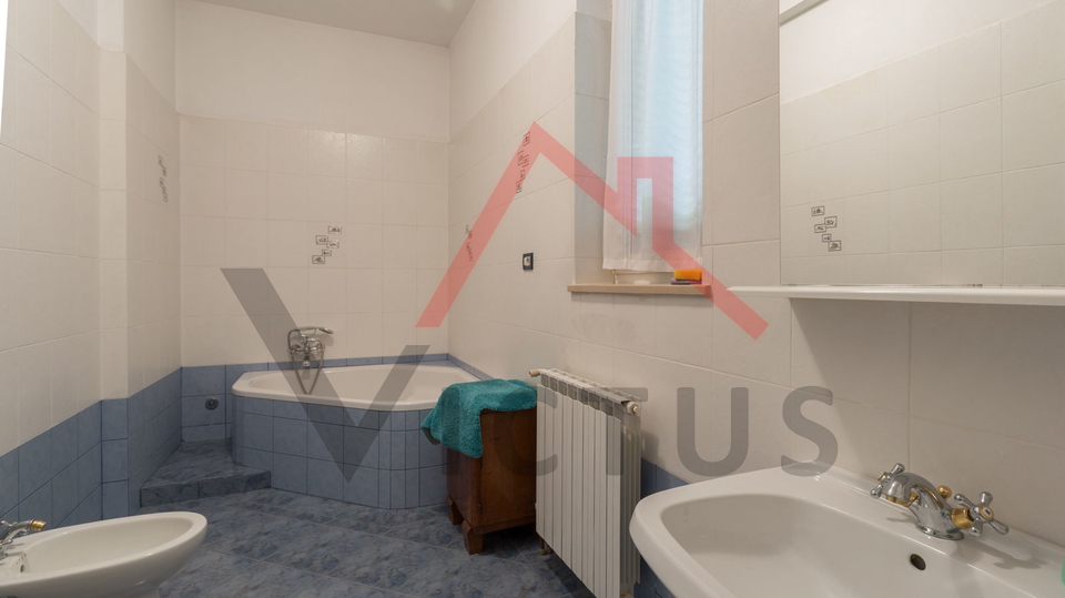 CRIKVENICA - Stone house with yard and garage