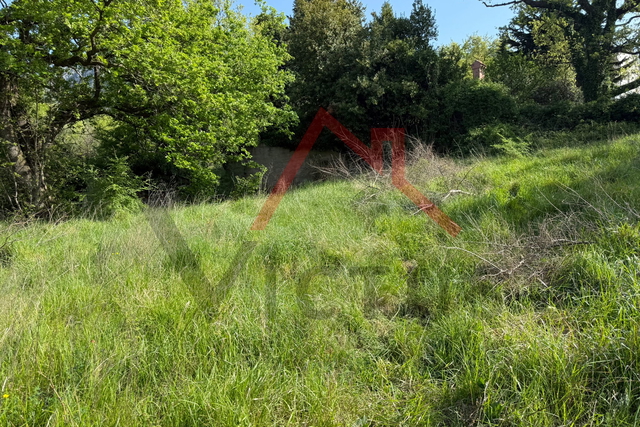 BRIBIR – Baugrundstück. 647 m²