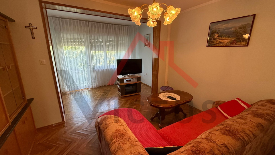 CRIKVENICA - Ground floor apartment with garden