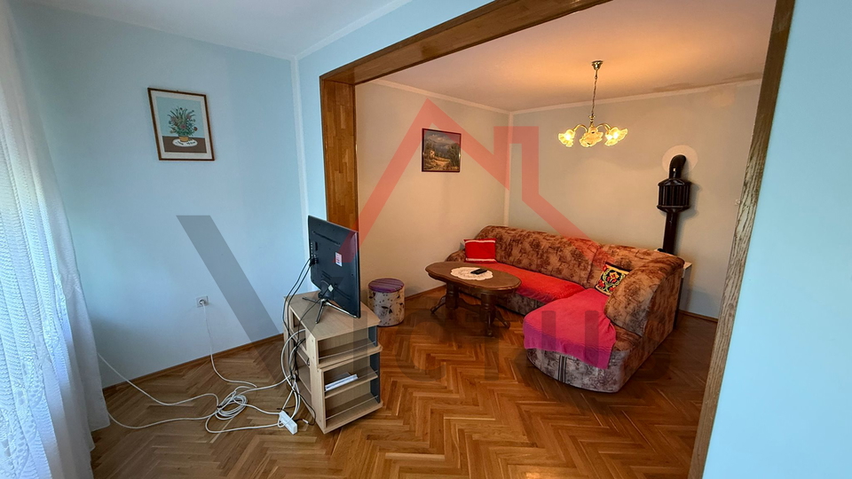 CRIKVENICA - Ground floor apartment with garden