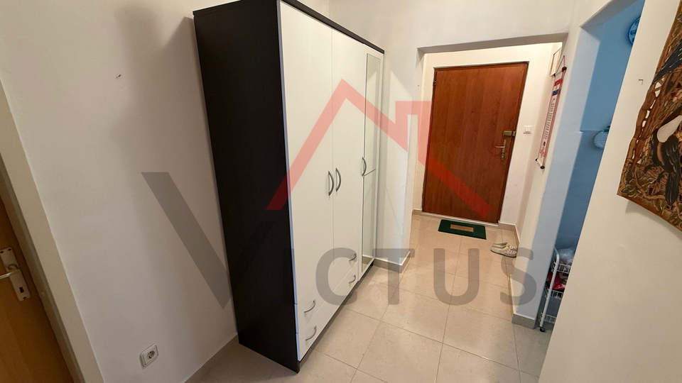CRIKVENICA - Ground floor apartment with garden