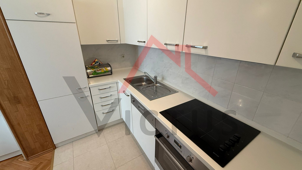 CRIKVENICA - Ground floor apartment with garden