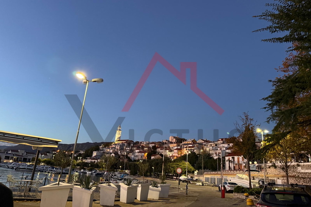 NOVI VINODOLSKI - Kuća u blizini centra