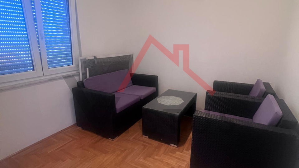 CRIKVENICA - 3 Zimmer &plus; Esszimmer&comma; ger&auml;umige Wohnung mit Meerblick&comma; 77 m&sup2;