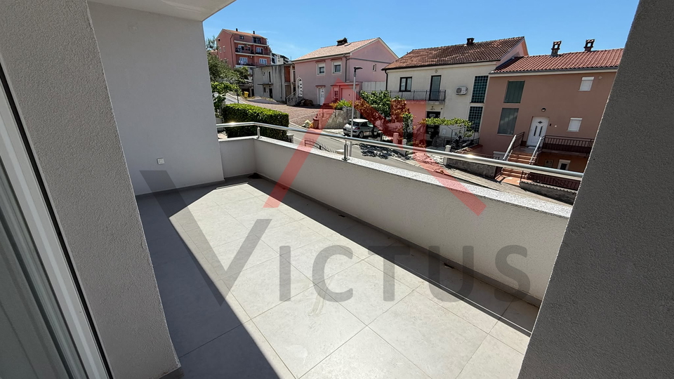 CRIKVENICA - Ampio appartamento con vista mare