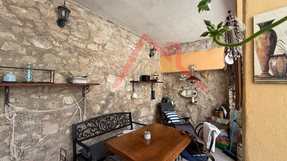 TRIBALJ - Stone House