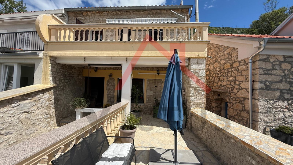 TRIBALJ - Stone House