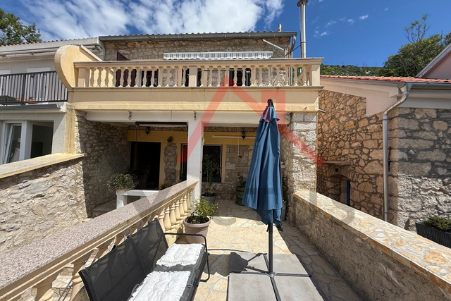 TRIBALJ - Stone House