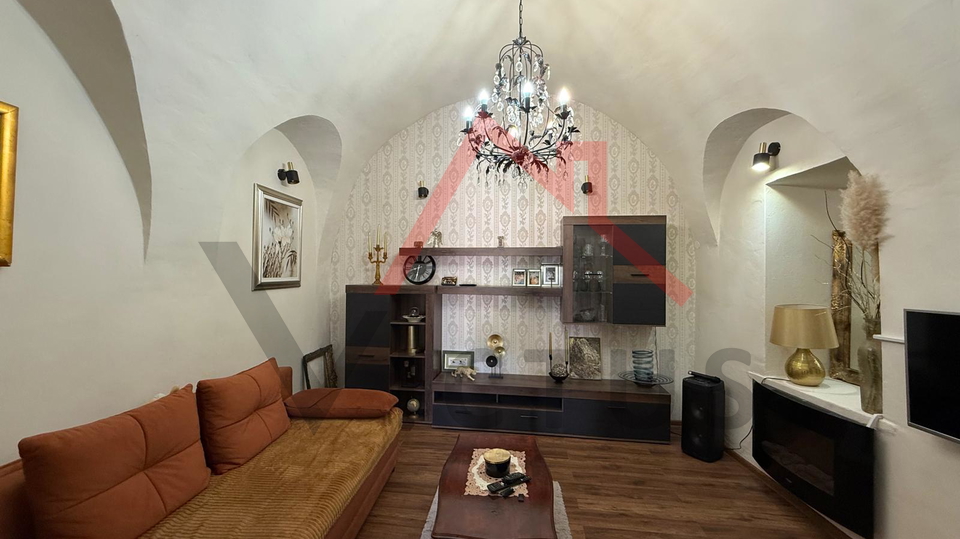 TRIBALJ - Stone House