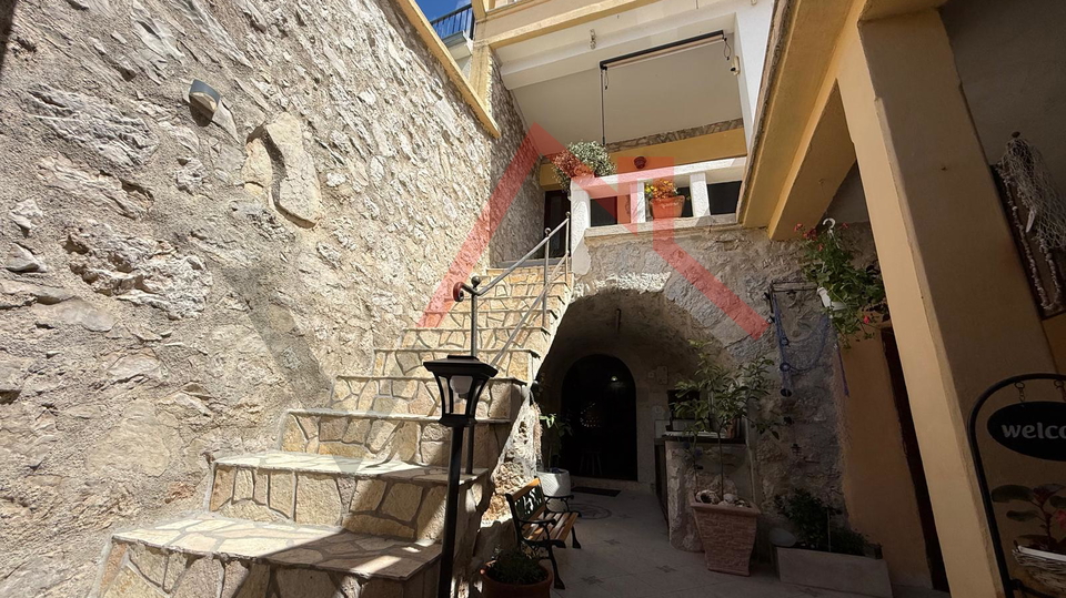 TRIBALJ - Stone House
