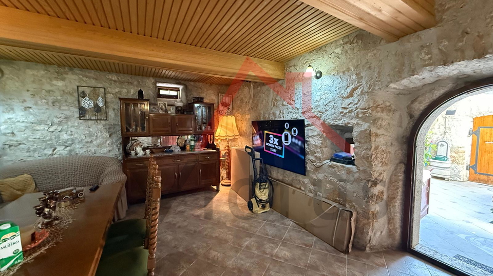 TRIBALJ - Stone House