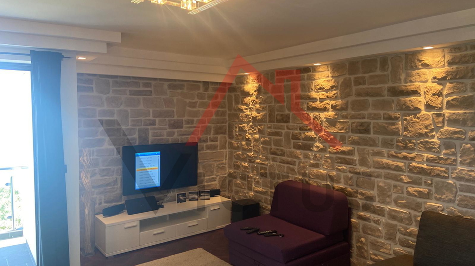 CRIKVENICA - Adaptirana garsonijera&comma; 200 m od mora&comma; 35 m2