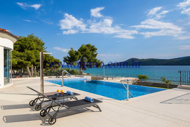 Casa, 1000 m2, Vendita, Šibenik