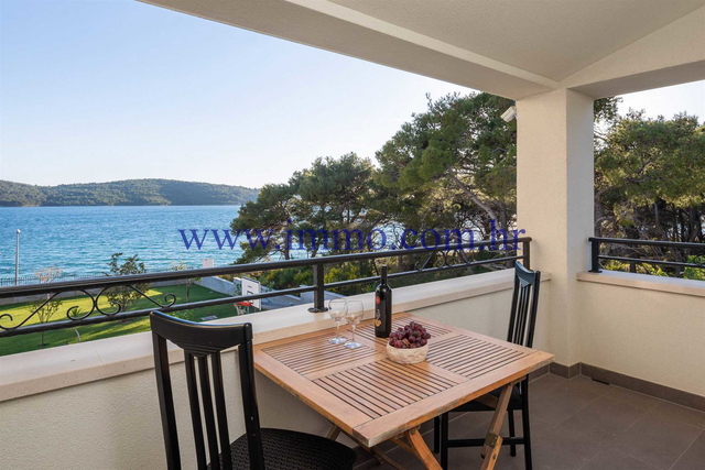 Casa, 1000 m2, Vendita, Šibenik