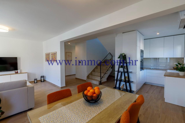 Casa, 465 m2, Vendita, Split