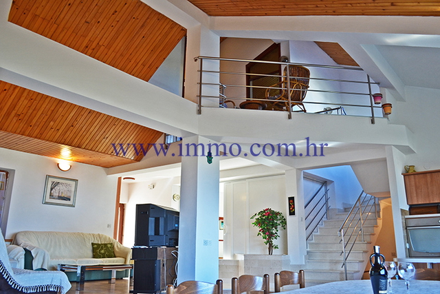 Casa, 400 m2, Vendita, Trogir - Čiovo