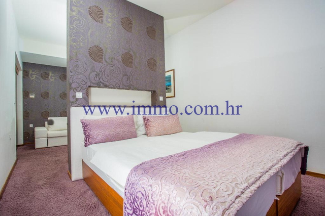 Albergo, 2300 m2, Vendita, Split