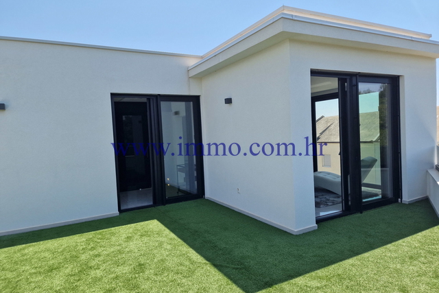 Casa, 370 m2, Vendita, Trogir - Čiovo