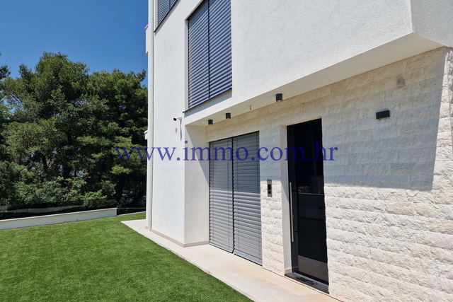 Casa, 370 m2, Vendita, Trogir - Čiovo