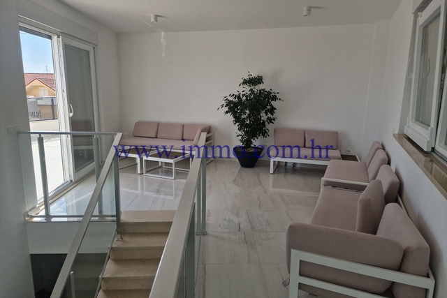 Casa, 350 m2, Vendita, Split