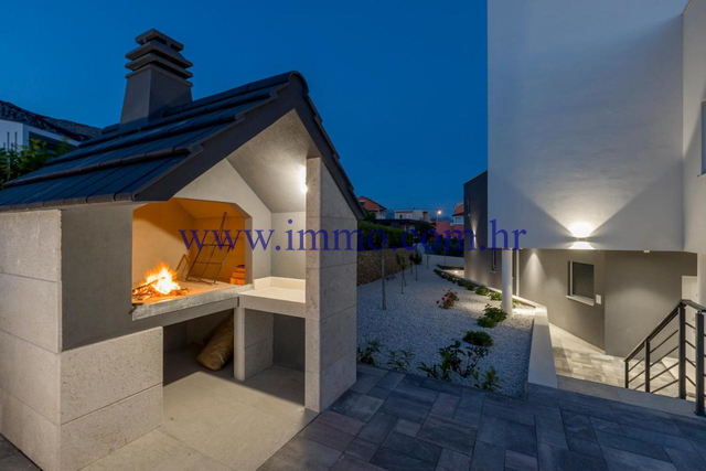 Casa, 350 m2, Vendita, Split