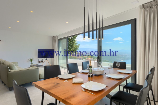 Casa, 255 m2, Vendita, Opatija