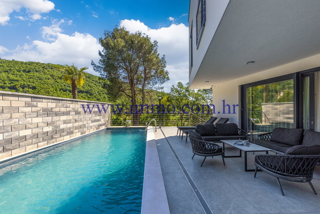 Casa, 225 m2, Vendita, Opatija