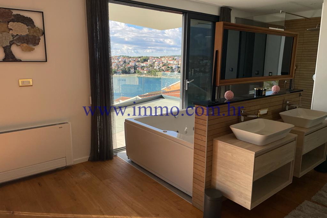 Casa, 370 m2, Vendita, Trogir - Čiovo