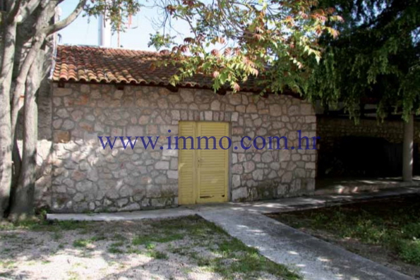 EXCLUSIVE PROPERTY, FIRST ROW TO THE SEA, CLOSE TO ŠIBENIK