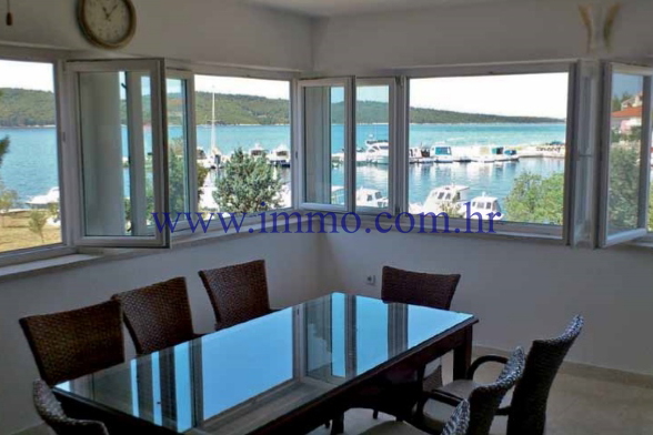 EXCLUSIVE PROPERTY, FIRST ROW TO THE SEA, CLOSE TO ŠIBENIK