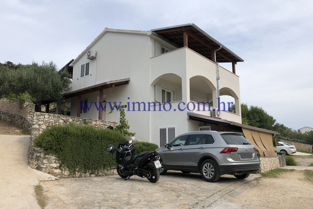 FULLY FURNISHED HOUSE WITH THREE APARTMENTS NEAR TROGIR