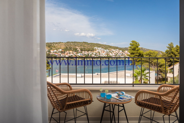 NUOVA VILLA CON PISCINA VICINO AL MARE