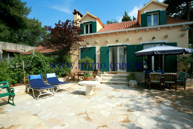 INSEL BRAČ, VILLA AM STRAND