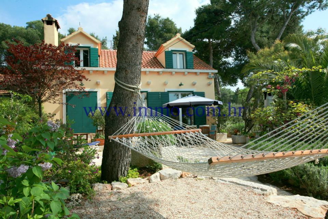 INSEL BRAČ, VILLA AM STRAND