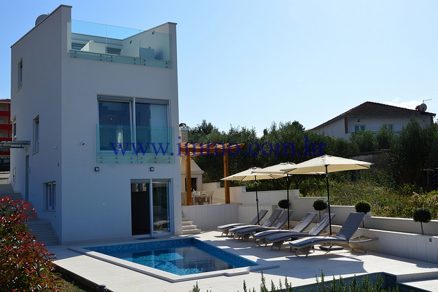 Casa, 200 m2, Vendita, Trogir - Čiovo