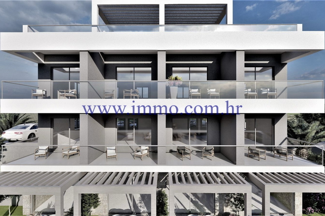 TOWNHOUSES UNDER CONSTRUCTION NEAR THE SEA