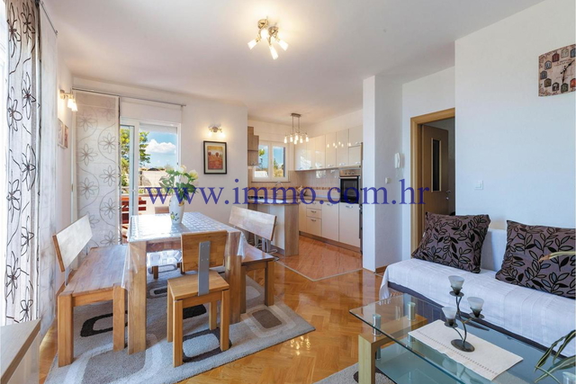 PODSTRANA, HOUSE WITH APARTMENTS AND BEAUTIFUL SEA VIEW