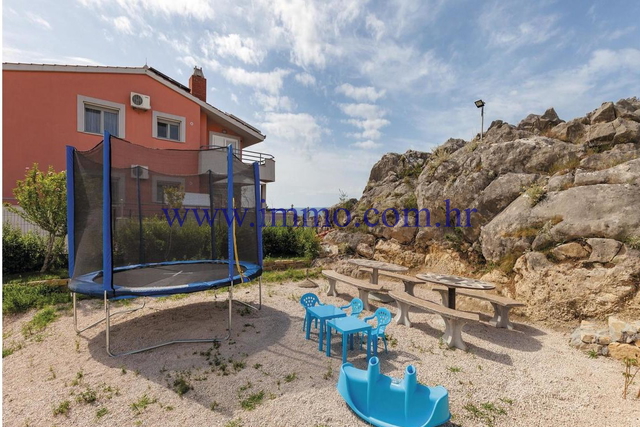 PODSTRANA, HOUSE WITH APARTMENTS AND BEAUTIFUL SEA VIEW