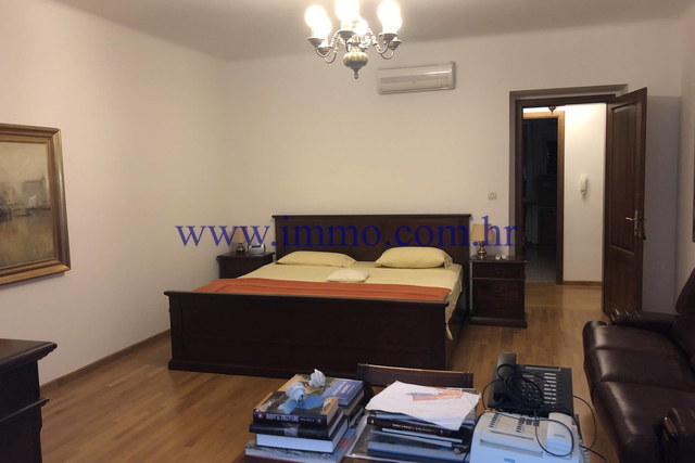 UNIQUE APARTMENT IN THE CENTER OF SPLIT! TOP LOCATION!