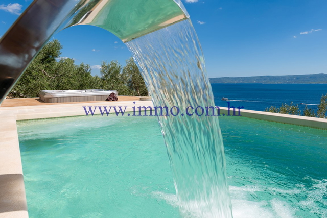 BRAČ, GORGEOUS VILLA WITH FANTASTIC SEA VIEW