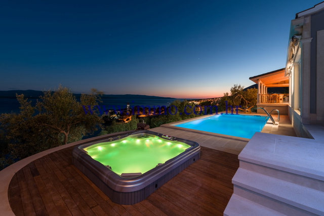 BRAČ, GORGEOUS VILLA WITH FANTASTIC SEA VIEW